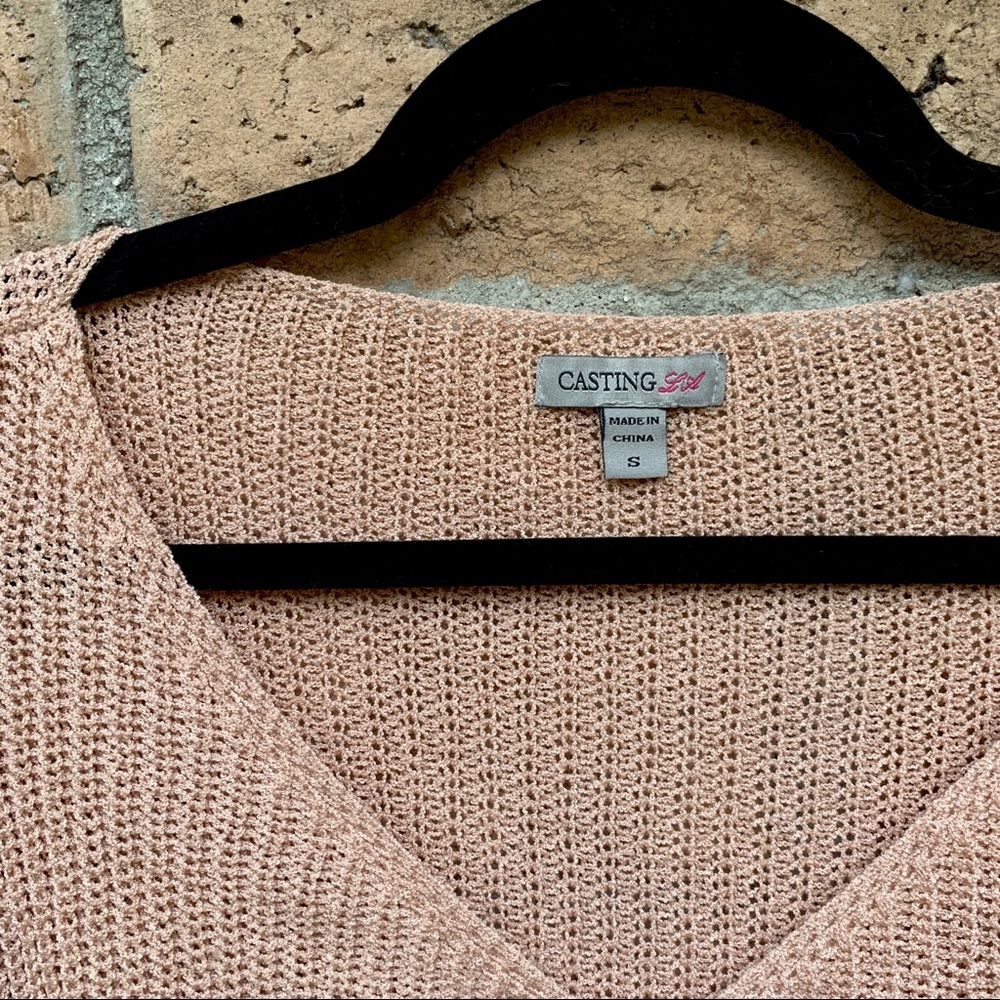Cinch front crop sweater - Picture 4 of 4